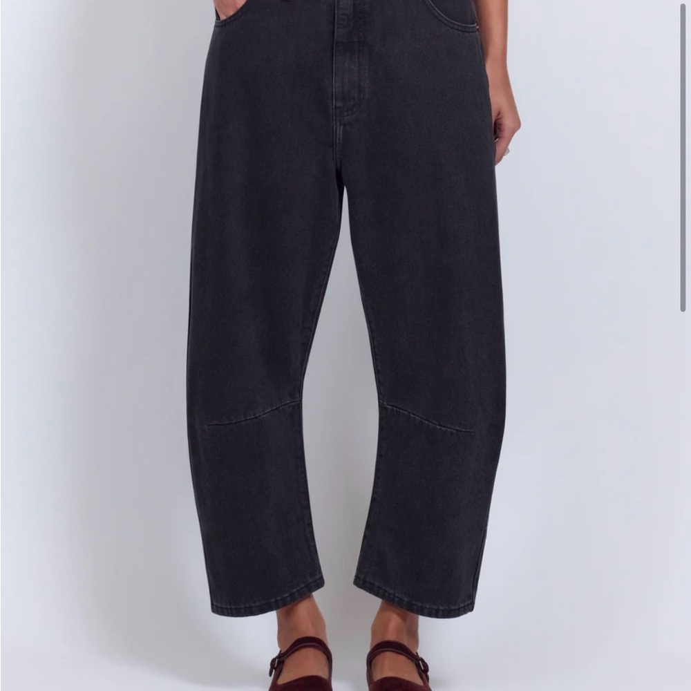 Black Wide-Leg Jeans